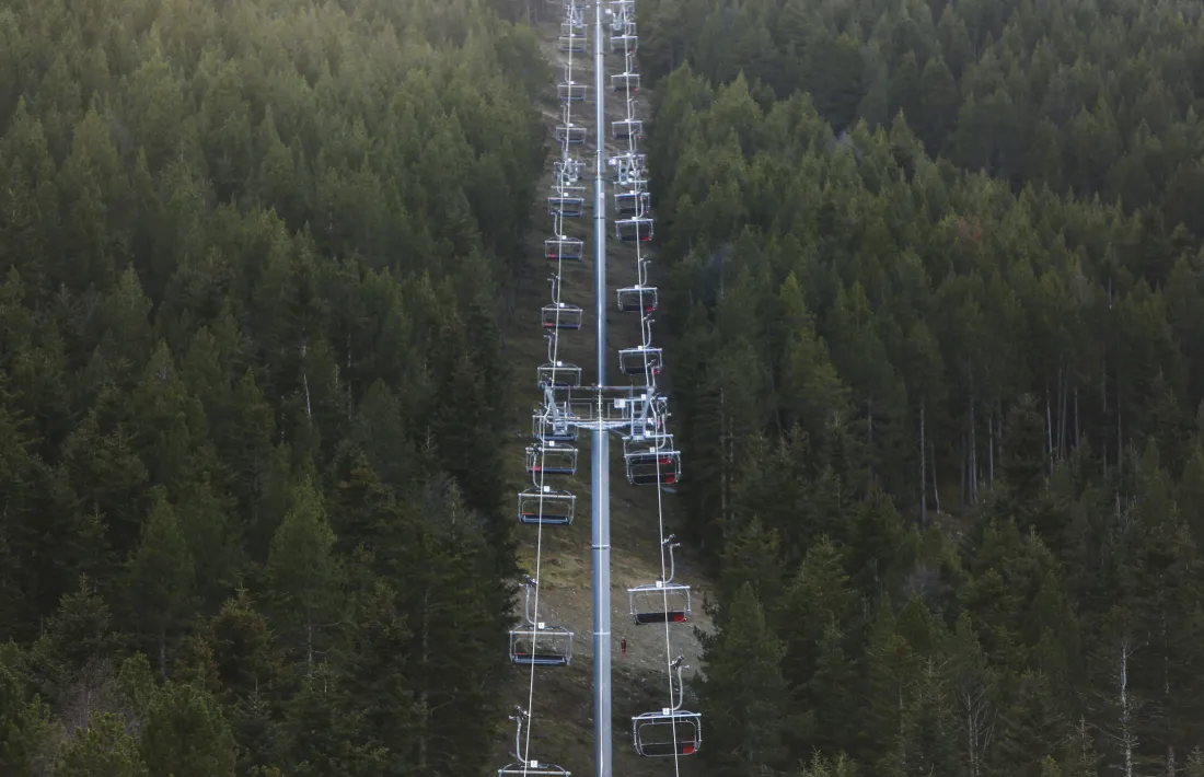 Remuntadors aturats a l’estació de Pal, aquest dimecres.