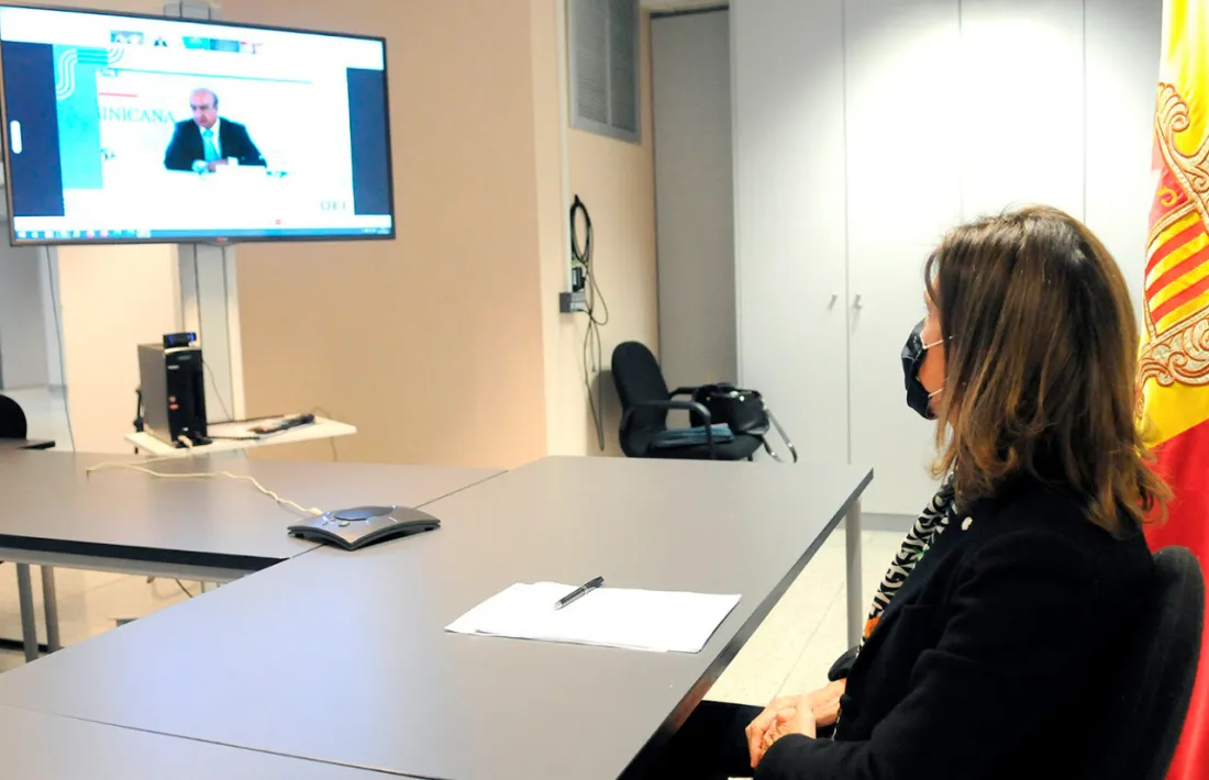 La ministra d'Educació i Ensenyament Superior, Ester Vilarrubla, durant la reunió.