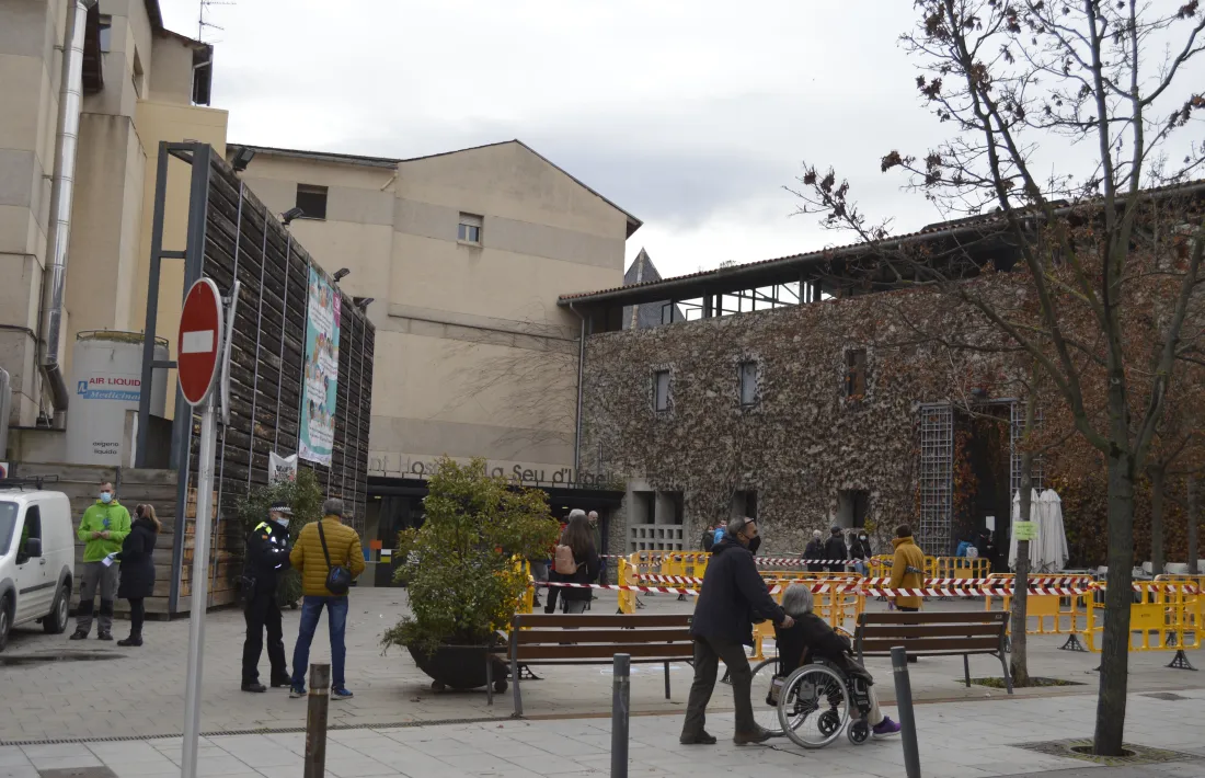 El cribratge a la població al centre cívic durarà encara dos dies.