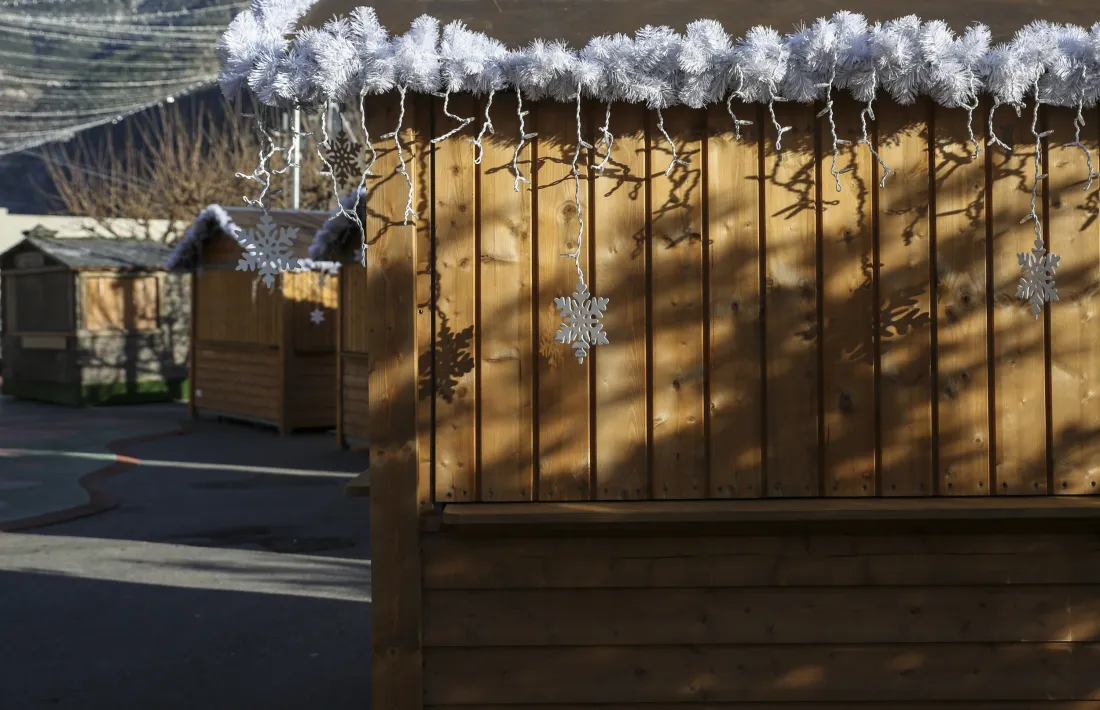 El mercat de Nadal a la Plaça del Poble.