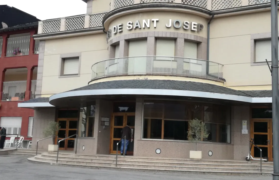 Exterior de la residència de gent gran.