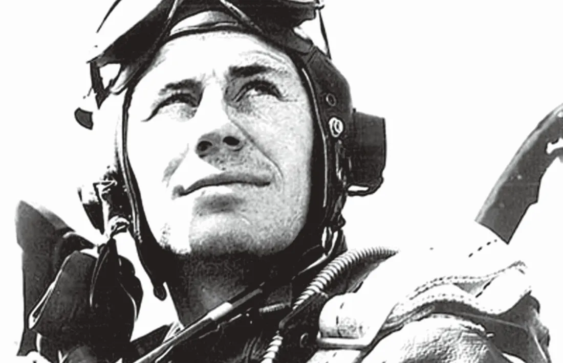  El capità Yeager, a finals de 1944 a la cabina d’un Mustang P-51D.