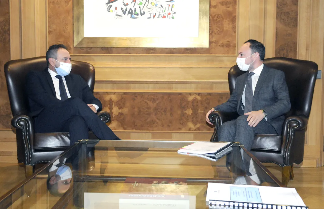 Xavier Espot i Luca Beccari, aquest dilluns al despatx del cap de Govern.