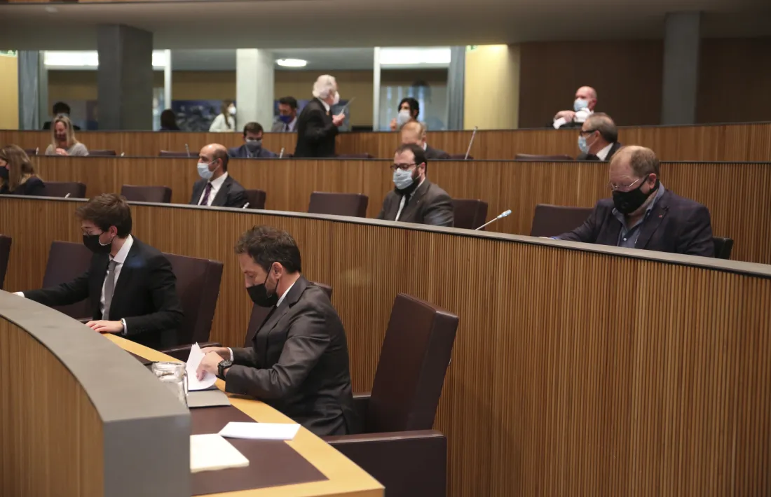 El grup parlamentari socialdemòcrata en una sessió del Consell General.
