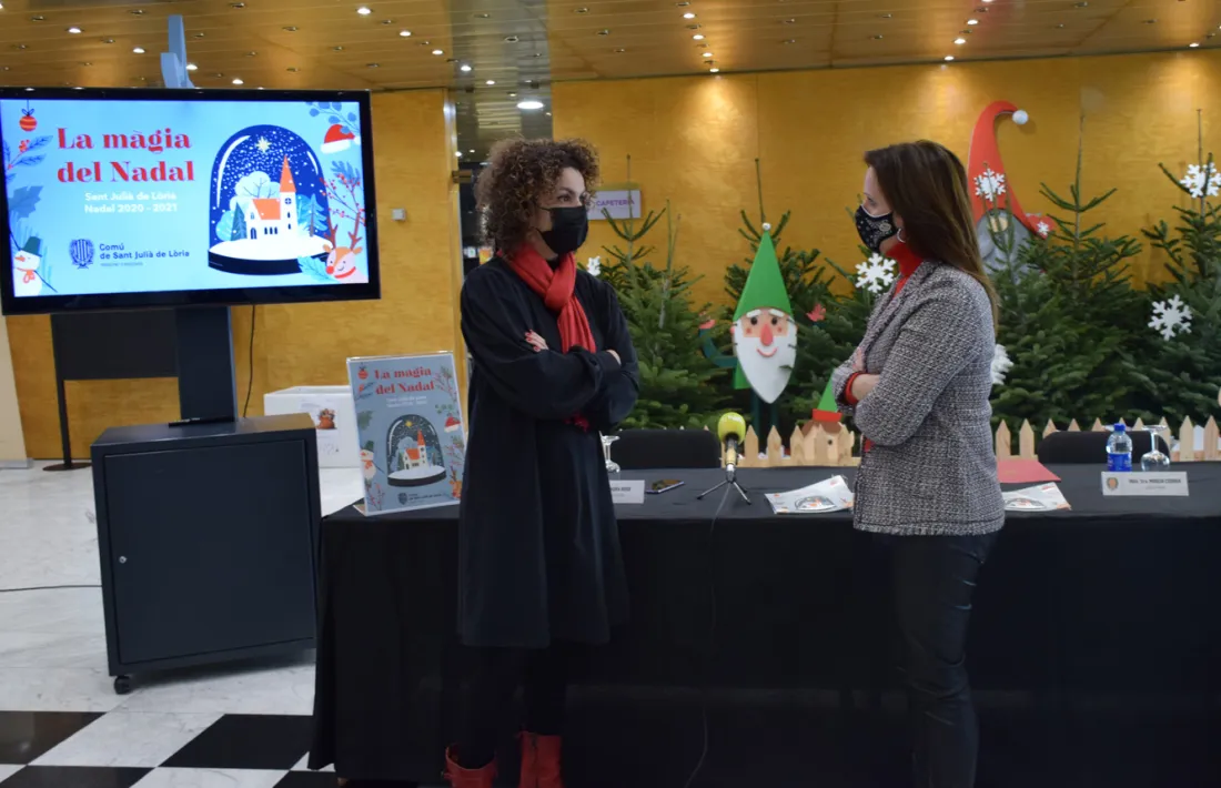 La cap de Cultura, Laura Rogé, i la cònsol menor de Sant Julià de Lòria, Mireia Codina, han presentat les activitats de Nadal de la parròquia.