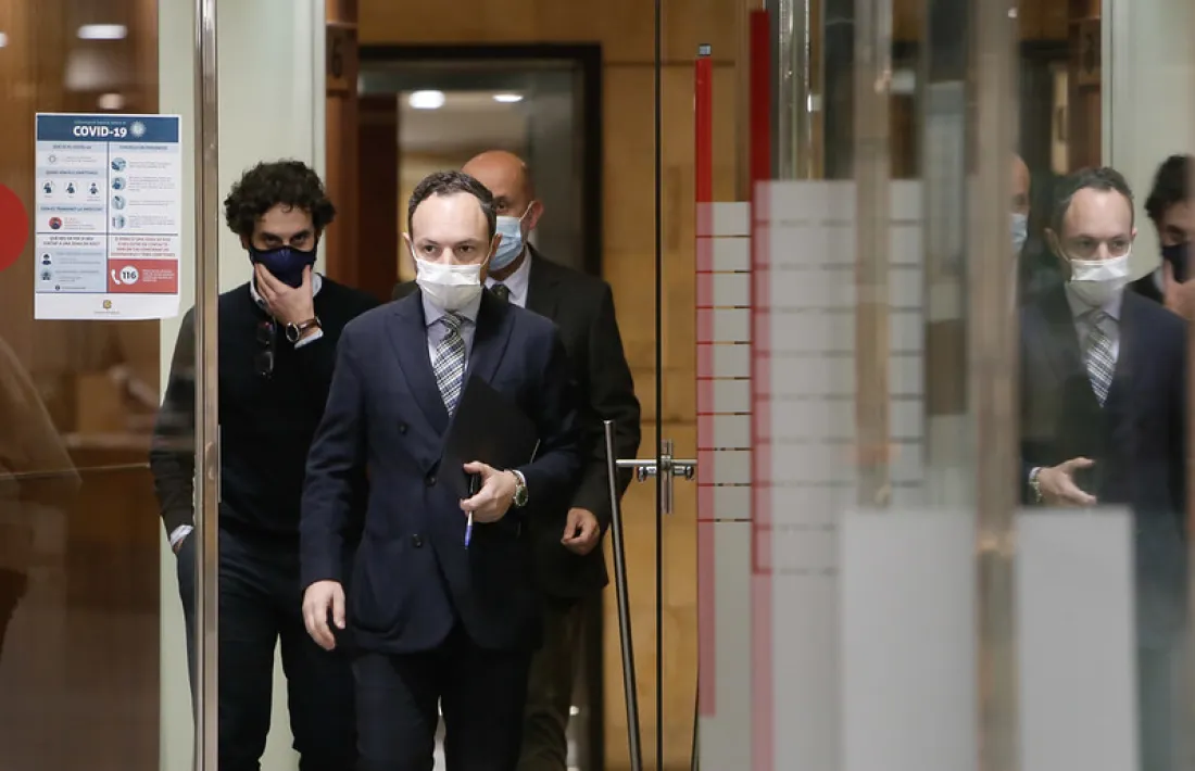 Benazet, darrere d'Espot, de camí a la roda de premsa de la tarda.