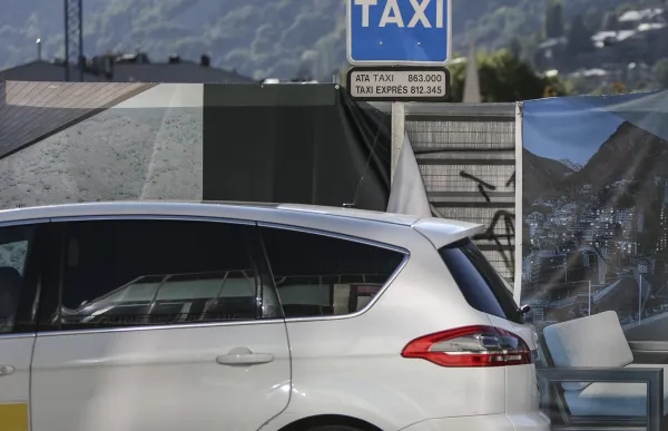 p._20.1_taxi_-_facundo_santana