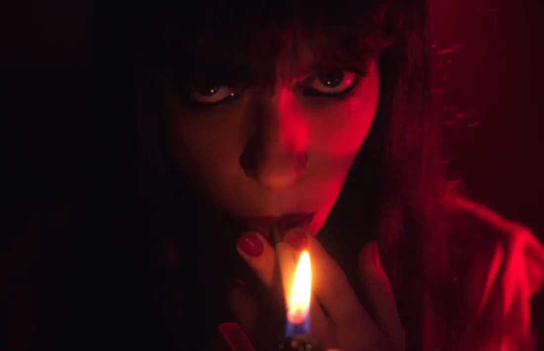 L’escaldenca Clàudia Riera protagonitza aquesta barreja de neo-noir i thriller psicològic que és ‘Awake’, el nou curt d’Alfons Casal.