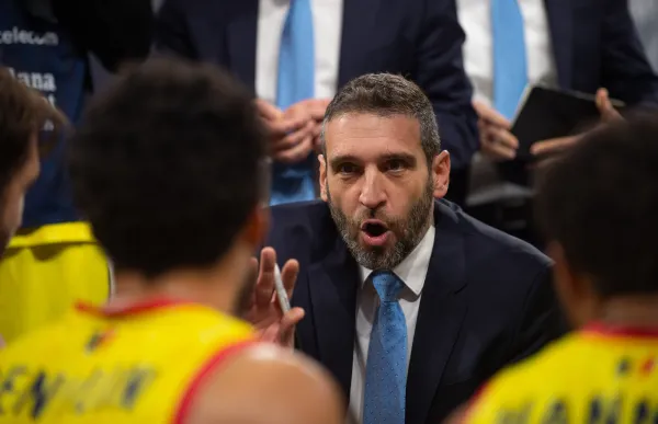 p._22_ibon_navarro_rs325511_j18_tds-mba_firmar_acb_photo_-_a_bouzo