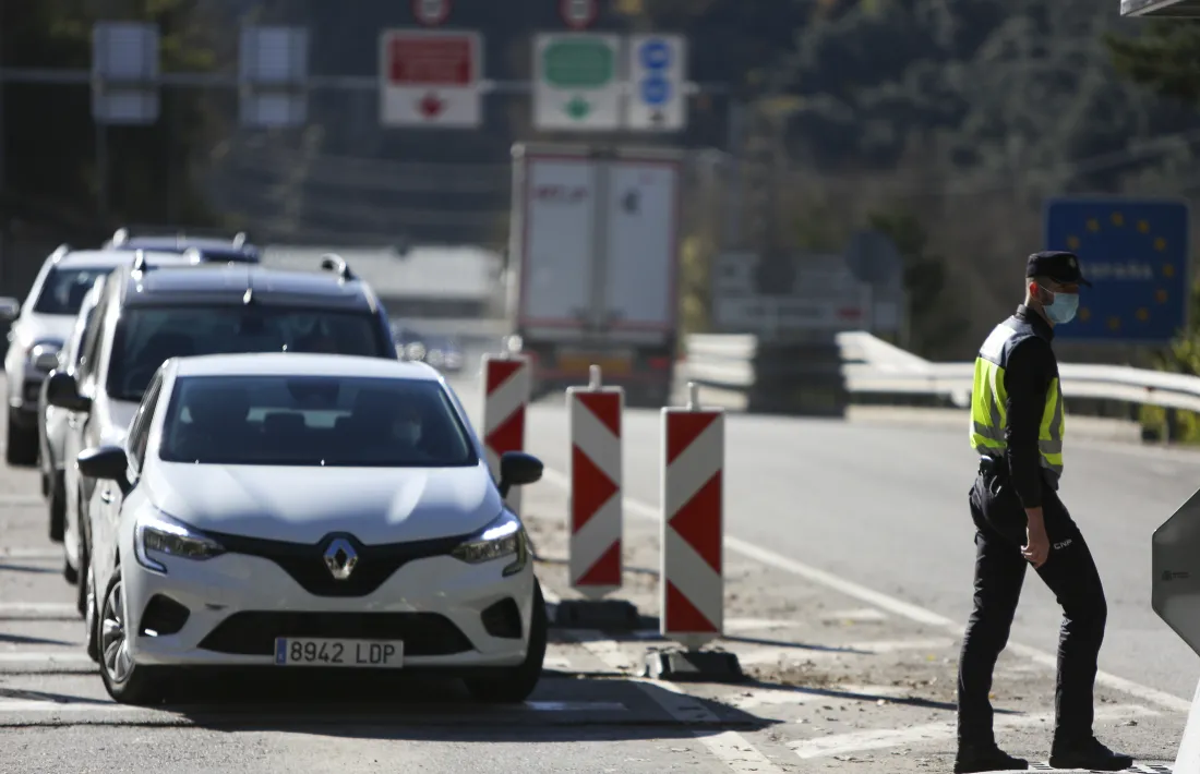 El pas de vehicles per la frontera del riu Runer ja ha estat molt limitada aquests dies.