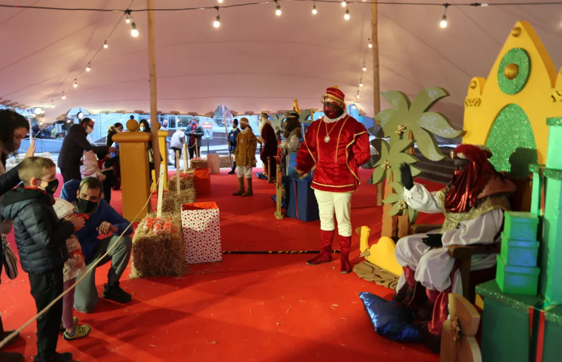Els infants de Sant Julià de Lòria durant la visita als Reis d'Orient.