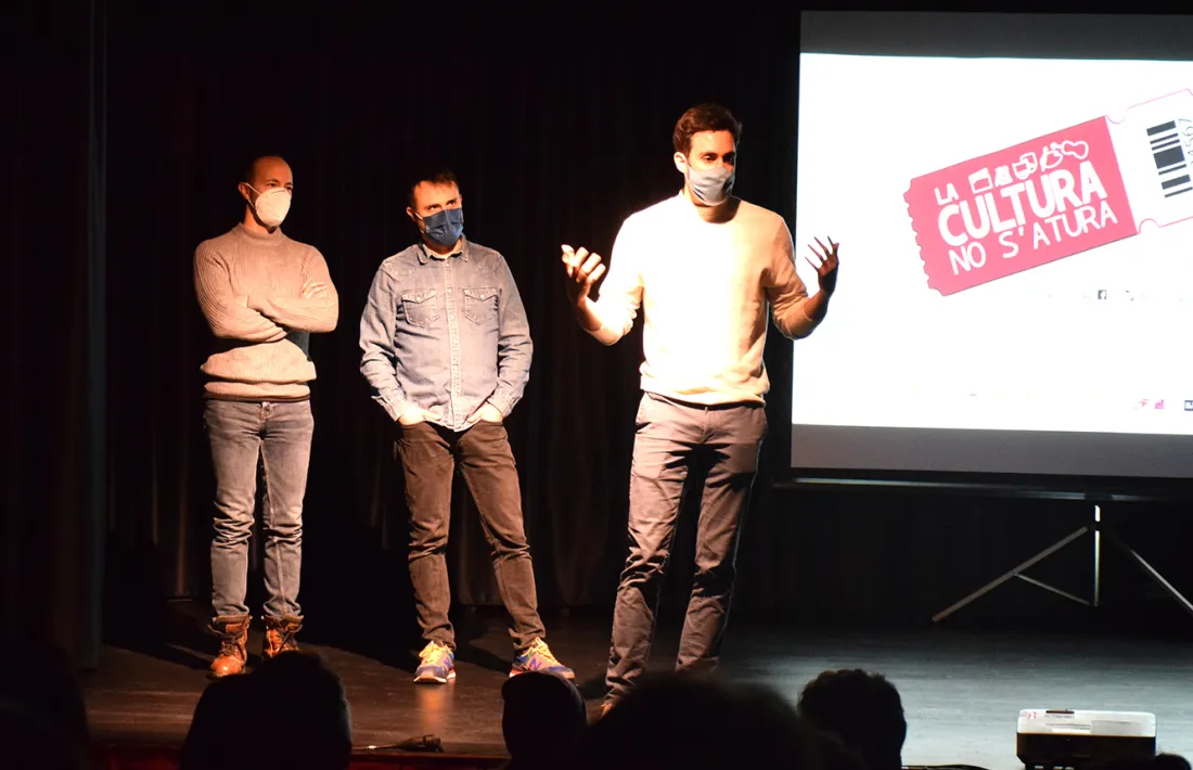 El director Pol Escalé, en un moment de l'acte.