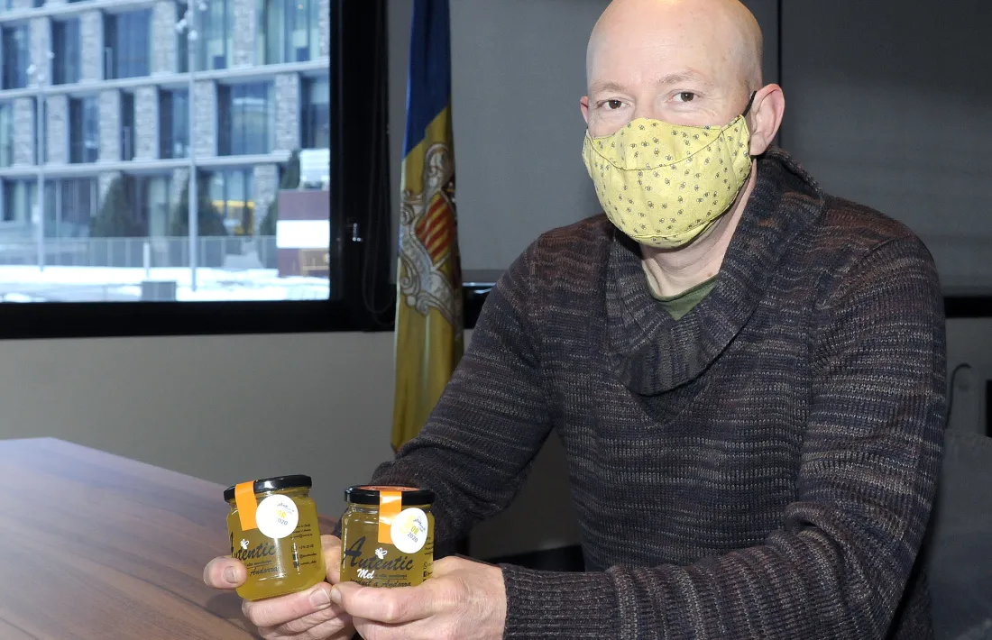 El fundador d'Autèntic Abelles, Mathieu Garaud.