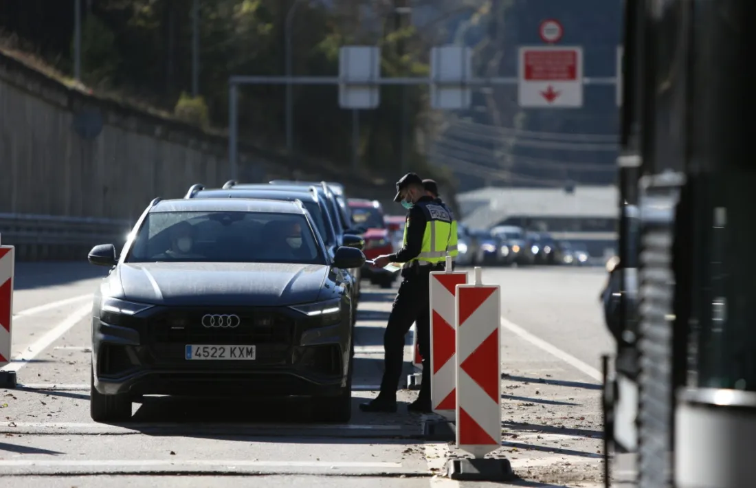 Controls policials a la frontera hispanoandorrana.