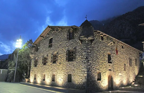 153146_casa-vall-visitants-arxiu-ana_1948015355_50487098_1200x800