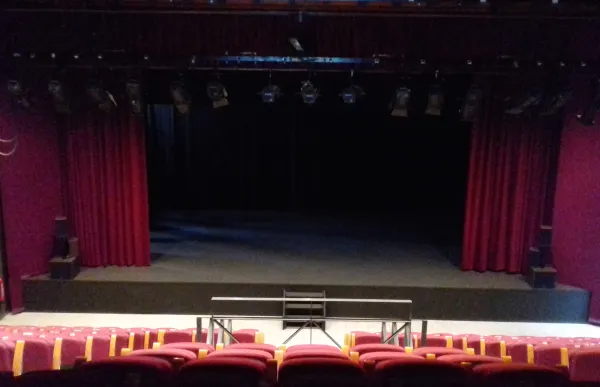 p._16_1_nou_teatre_0