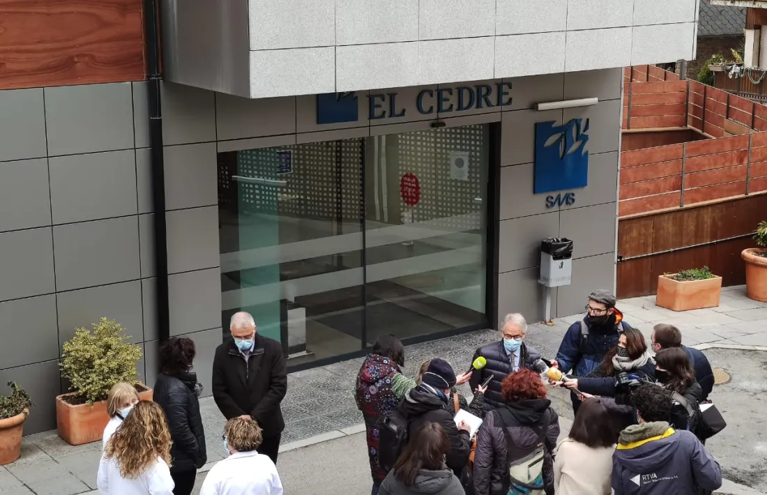 Piqué, Heras i Alsina han fet les declaracions a l'exterior del Cedre.