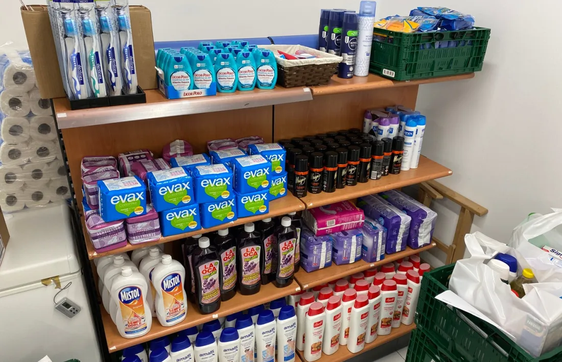 Una part dels productes lliurats per la Fundació Crèdit Andorrà.