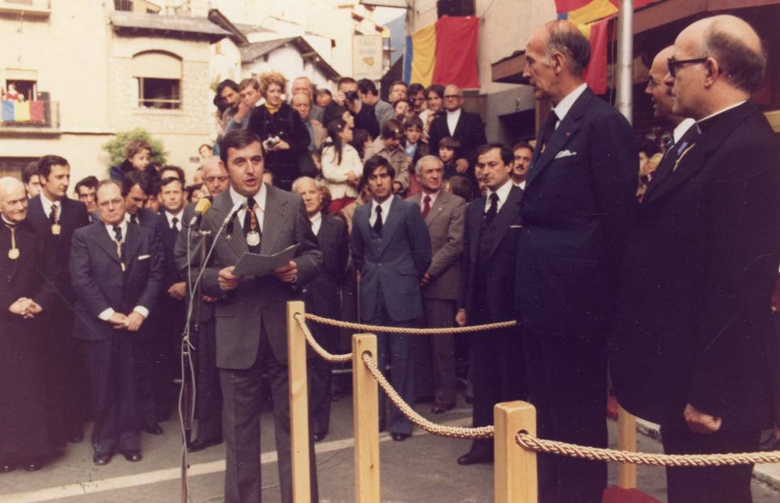 Puidellívol en l'acte de recepció del Copríncep Giscard d'Estaing, el 19 d'octubre de 1978. 