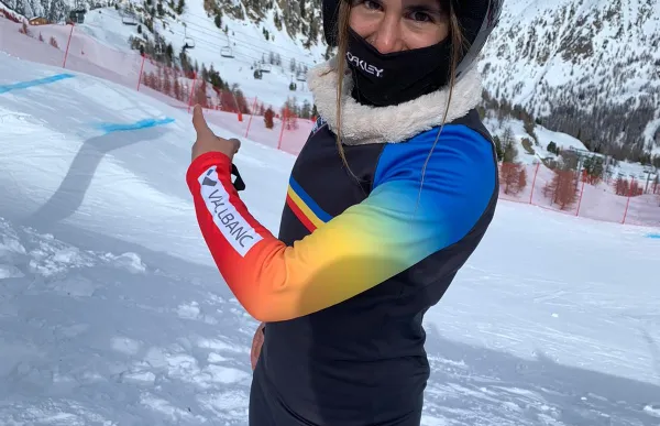 p._29_maeva_isola_2000_ec