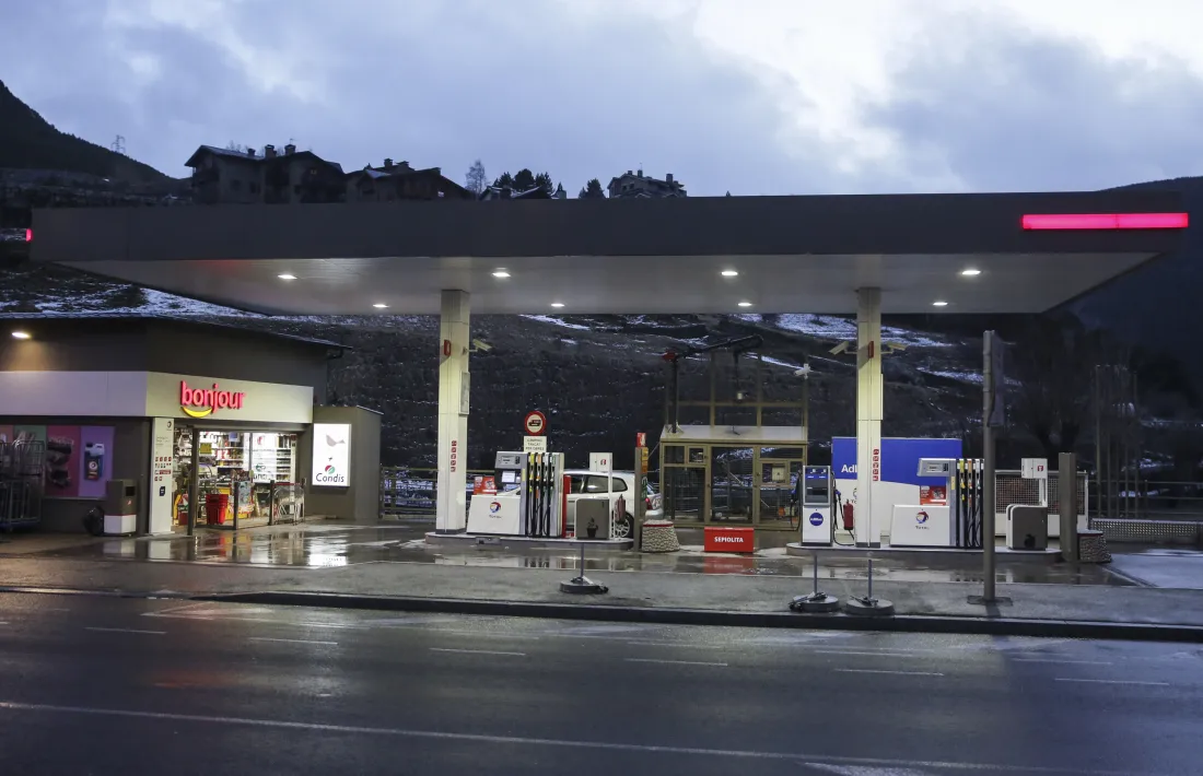 Imatge d’una benzinera del Principat.