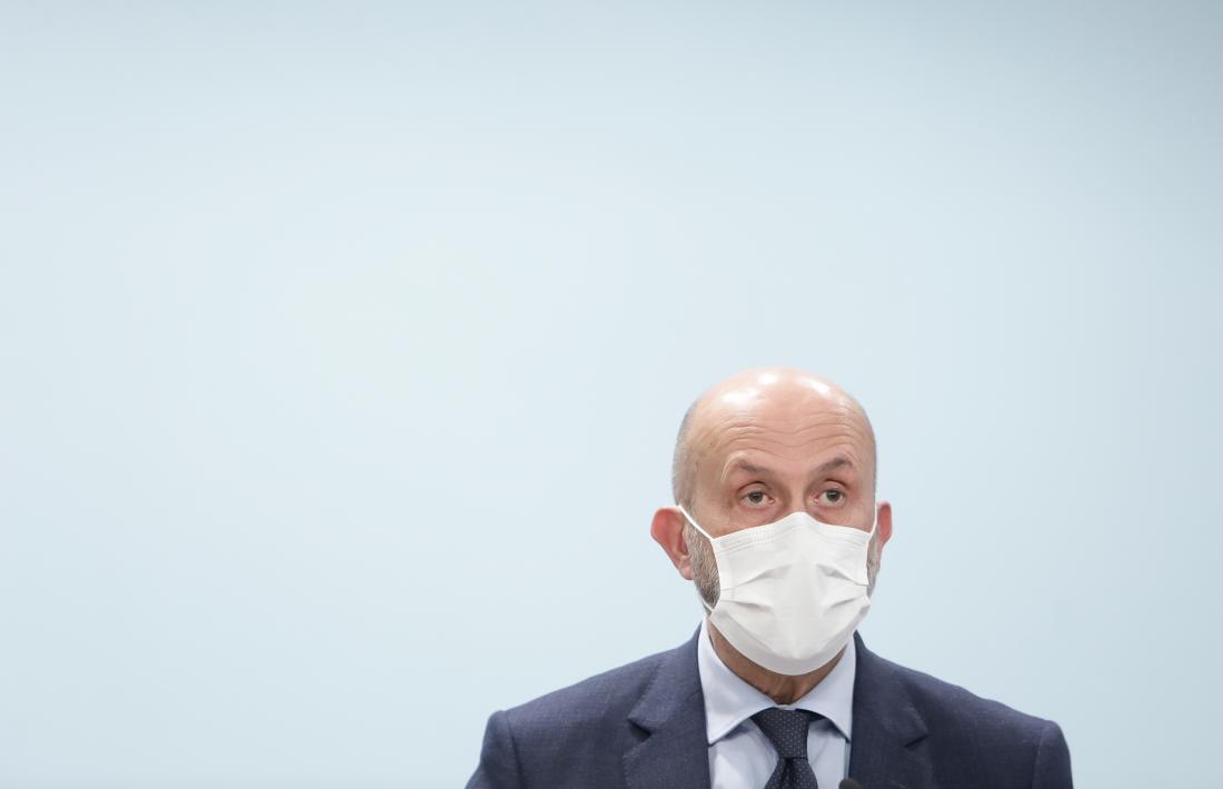 El ministre de Salut, Joan Martínez Benazet, durant la compareixença d’ahir.