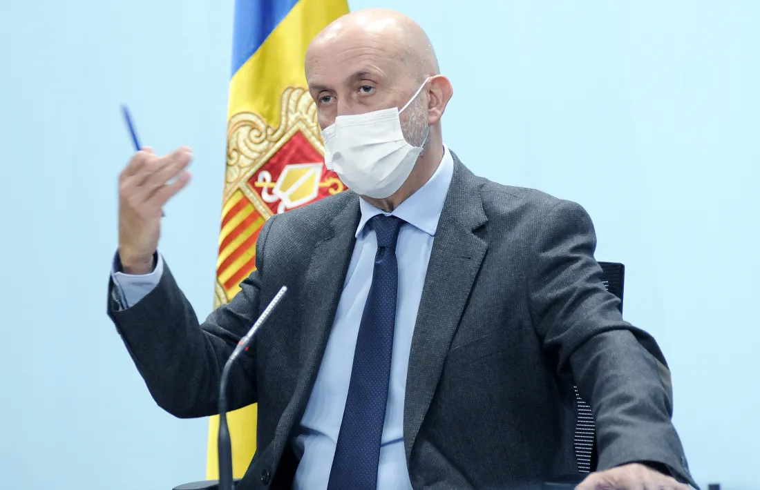 El ministre de Salut, Joan Martínez Benazet, en la roda de premsa d'aquest migdia.