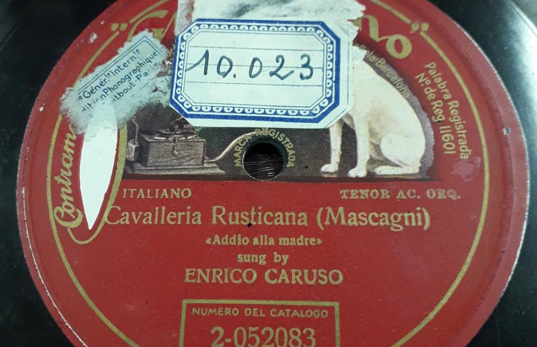 El disc més antic de Radio Andorra: ària de ‘Cavalleria Rusticana’, per Caruso (1913).
