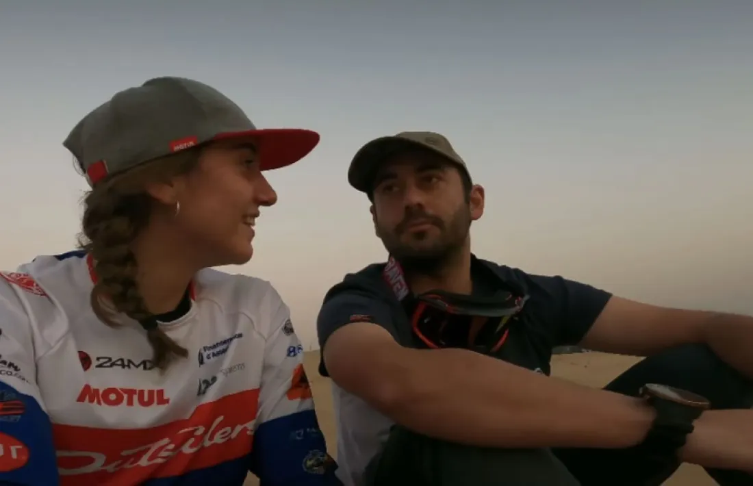 Margot Llobera i Javi Sancho, al desert de Dubai, abans de començar la competició. Foto: Instagram