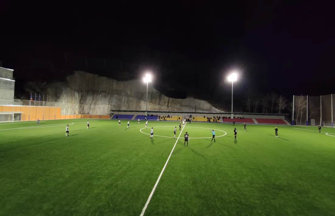 El nou camp de La Massana es va estrenar ahir amb un partit de la Copa Constitució. Foto: Facundo Santana
