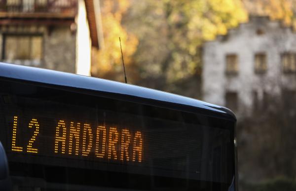 p._08_bus_andorra_-_facundo_santana