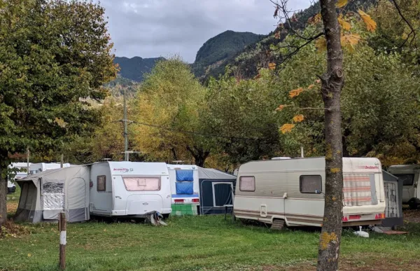 p._9.1_camping_internacional_encamp_-_bondia