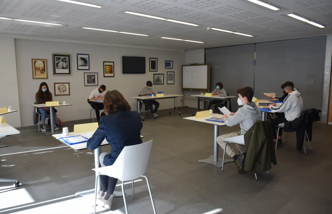 Una de les comissions de treball del 19è Consell General dels Joves.