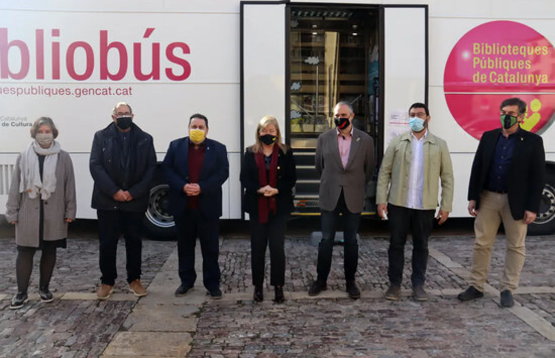 Ponsa i Fàbrega amb els alcaldes dels municipis als quals dona servei el Bibliobús
