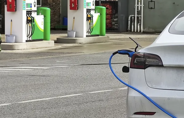 p._10.1_cotxe_electric_-_facundo_santana