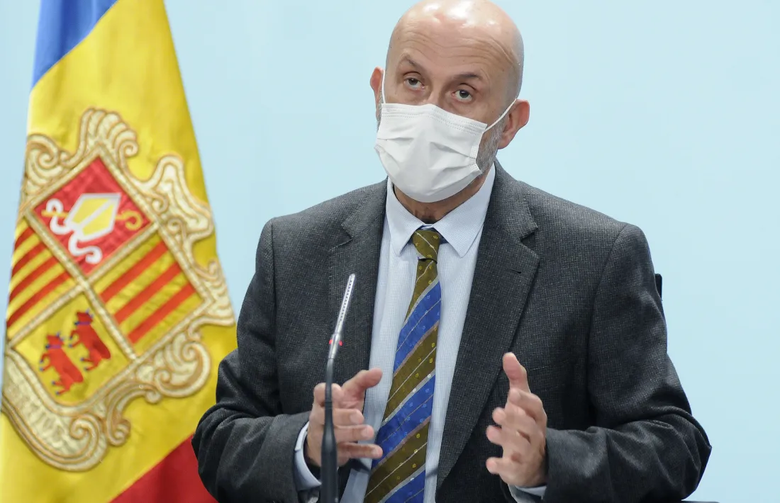 El ministre de Salut, Joan Martínez Benazet, en la compareixença d'aquest migdia.