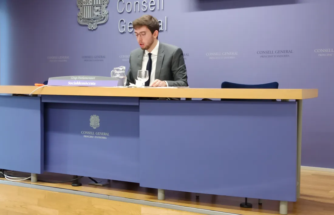 El conseller general socialdemòcrata Roger Padreny va explicar ahir les 19 esmenes presentades al Codi de la circulació.