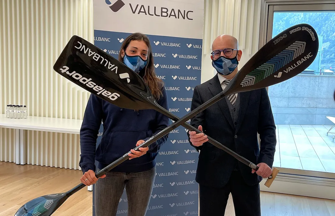 Monica Doria i Sergi Martín, de Vall Banc, ahir a la signatura de l’acord de patrocini. Foto: Agències