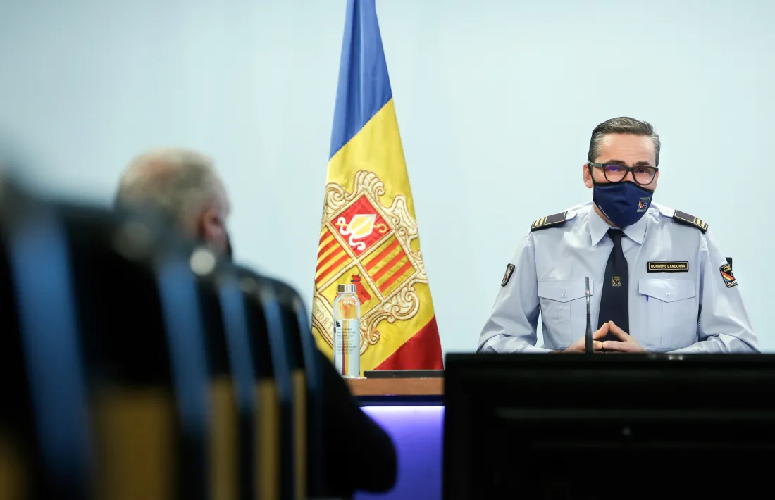 El director adjunt dels bombers, Jordi Farré, en la compareixença d'aquest matí.