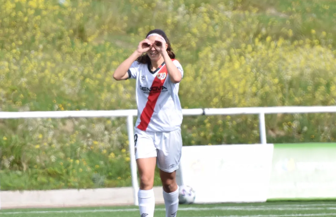 Celebració del gol de Tere Morató. Foto: Twitter Rayo Vallecano femení