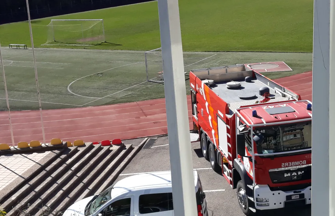 Bombers dins de l'estadi.