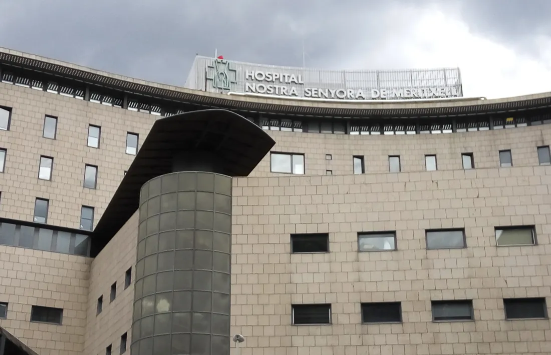 Un pacient que estava a planta de l'hospital ha mort en les darreres hores.