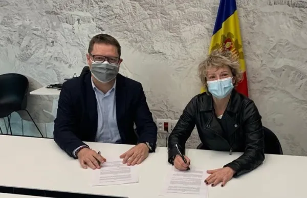 imatge_ndp_signaturaconveni_aec_unisport