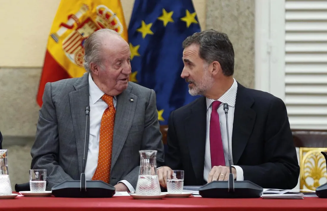 El rei emèrit Joan Carles I, i el seu fill, Felip VI, que protagonitzarà el primer viatge oficial d’un monarca espanyol a Andorra.