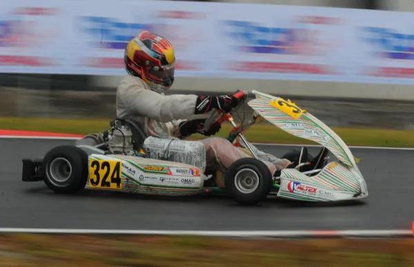 p._29_alex_machado_kartimage2