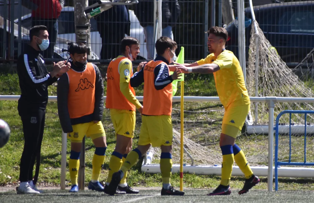 Christian García celebra el gol. Foto: Twitter AD Alcorcón