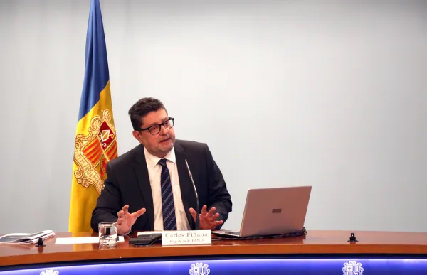 p._07_carles_finana_uifand_ag