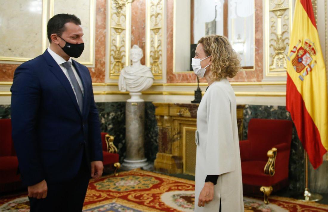 Gallardo amb la presidenta del Congrés espanyol, Meritxell Batet.