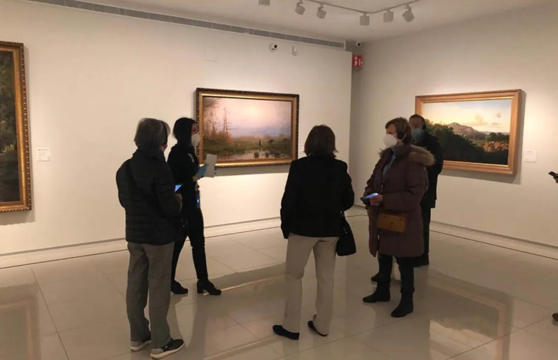 La visita que els usuaris de L'espai han fet al Museu Carmen Thyssen Andorra.