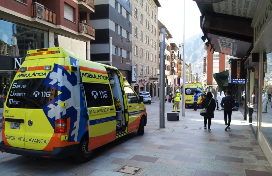 Fins al lloc dels fets s'han traslladat dues ambulàncies.